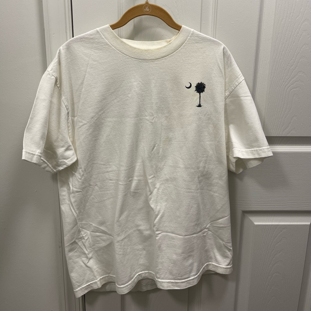 Men's White Short-Sleeve Tee with Palm Tree & Crescent Embroidery/A81
